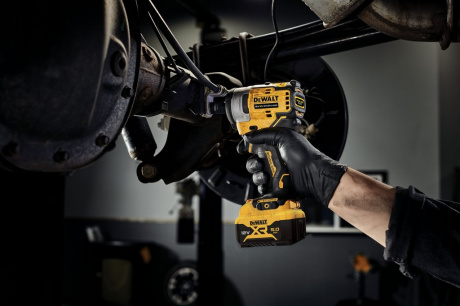 Купить Гайковерт аккумуляторный DeWalt DCF 901 P1 фото №5